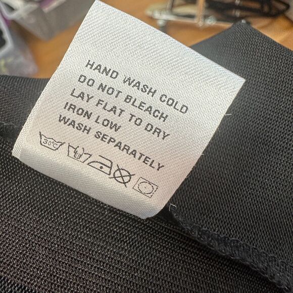 About Us Meredith Plunge Maxi Deep VNeck Sleeveless Shiny Bronze Metallic Small - Picture 12 of 16